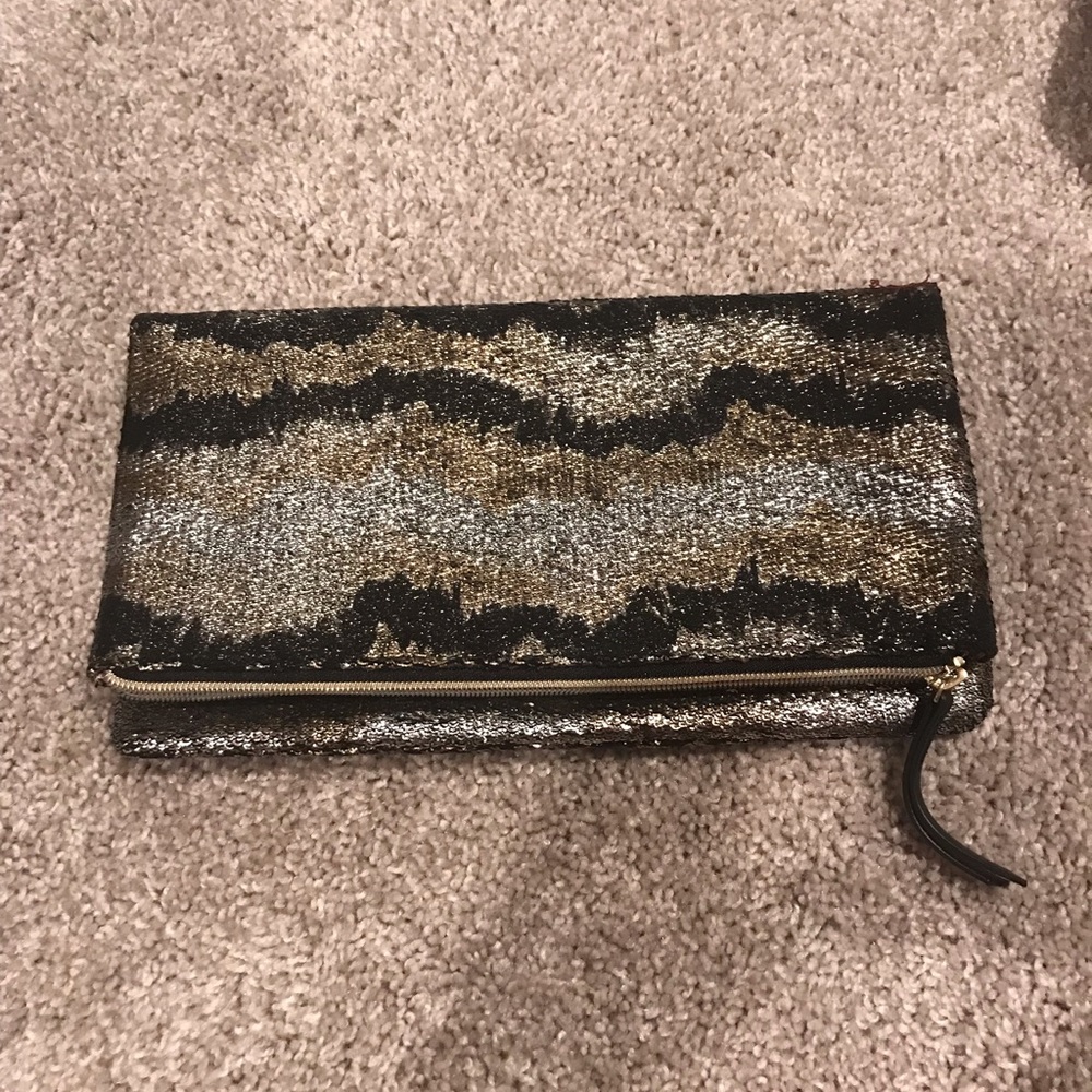 Metallic clutch